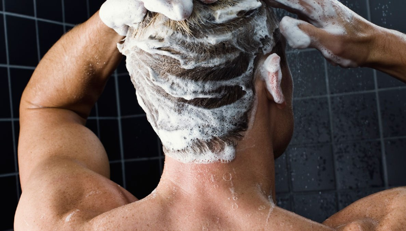 در شستن موهایتان این اشتباهات را انجام ندهید