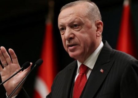 وزیر خارجه ترکیه: اردوغان از حساسیت شعر بی‌خبر بوده است