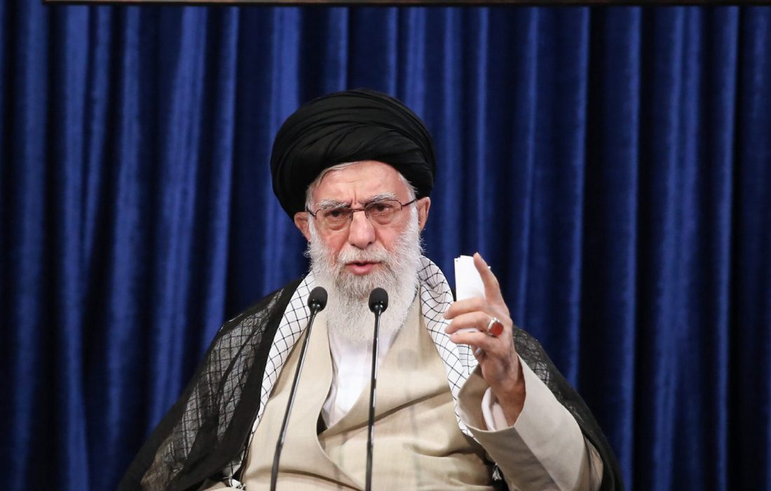 رهبر انقلاب اسلامی: مبارزه با مفسدان، بدون ملاحظه ادامه یابد
