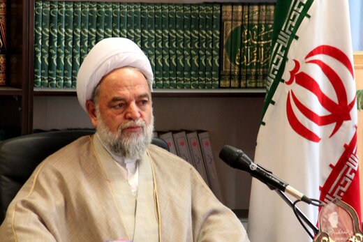 امام جمعه بجنورد: موافق برخورد فیزیکی با بدحجاب ها نیستم