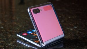ساخت گوشی Galaxy Z Fold Lite تایید شد