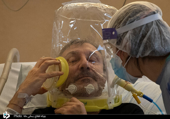 ماسک تنفسی عجیب در بیمارستان+عکس