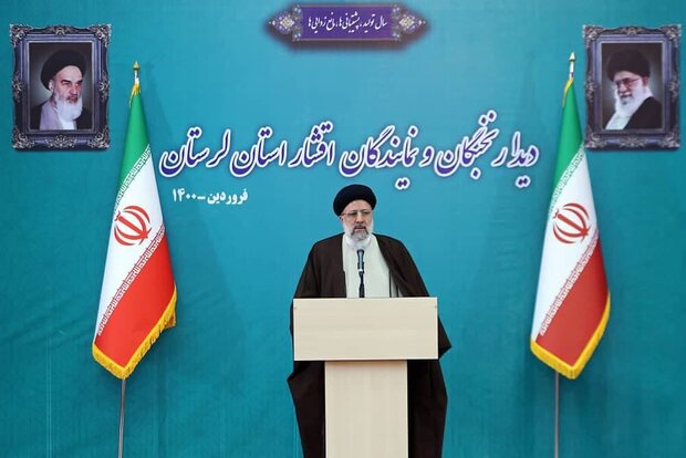 تولید ما را در برابردشمن سرفراز می‌کند