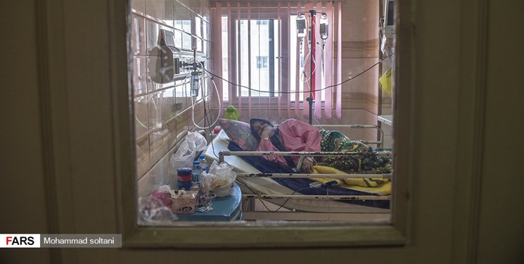 بستری بودن حدود ۱۸۰۰ بیمار کرونایی در مازندران