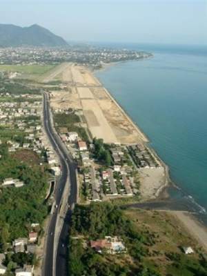ساحل در قرق سازمان‌های دولتی/پای مردمان شهر به سواحل نمی‌رسد!