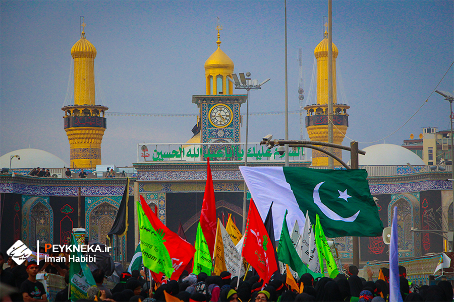 اعزام ۴۰ دستگاه کامیون به کربلا توسط موکب انصارالحسین(ع) نکا در ایام اربعین