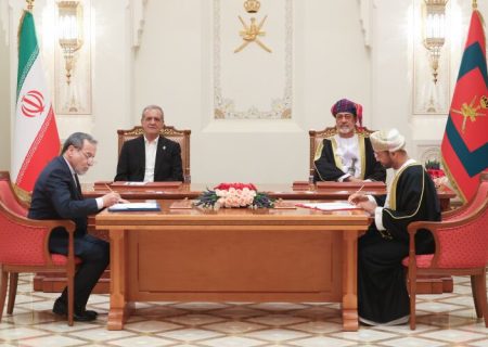 امضای ۱۸ سند همکاری بین ایران و سلطنت عمان