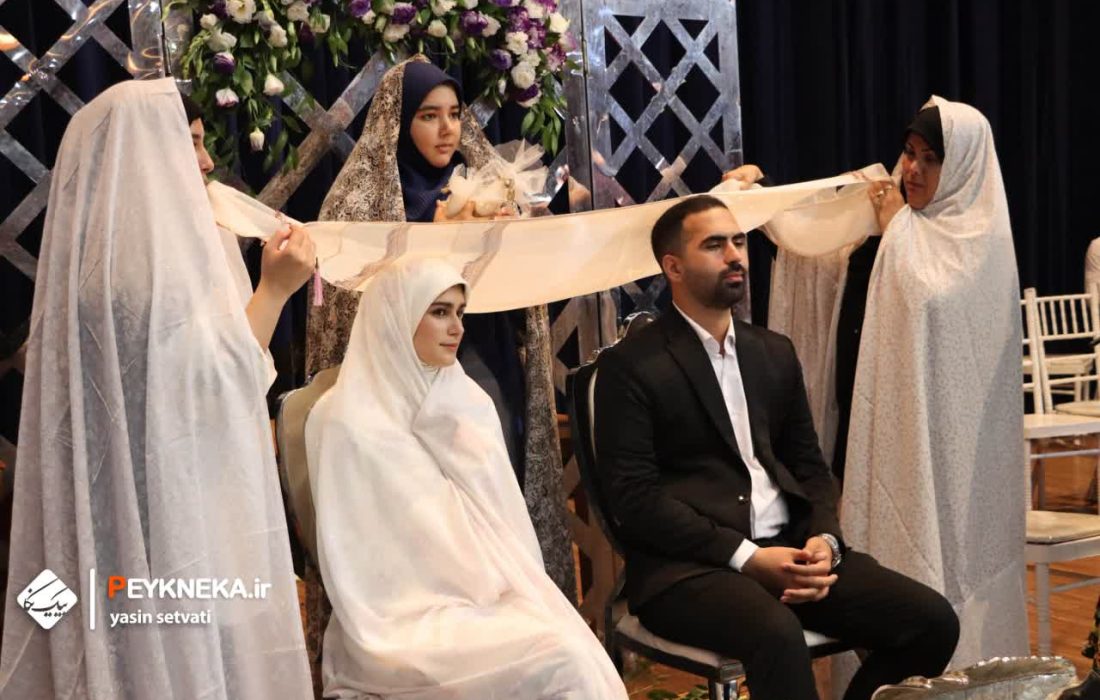 📸آیین ازدواج ۱۴ زوج جوان همزمان با سالروز ازدواج امام علی(ع) و حضرت فاطمه(س)+گزارش تصویری کامل