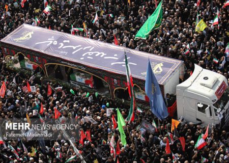 تشییع پیکر ۶۰ شهید اقتدار در تهران؛تجلی وحدت و استکبارستیزی در محرم