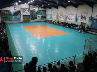 درخشش پیشکسوتان ورزش نکا در جام دهه مبارک فجر