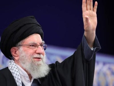 حضور پرشور مردم نشان از دلدادگی ملت ایران است