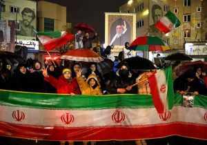 ۳۰ شب ایستادگی؛ دست برتر با ایران