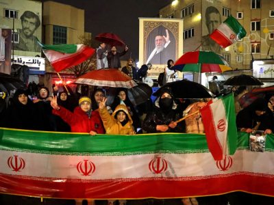 ۳۰ شب ایستادگی؛ دست برتر با ایران