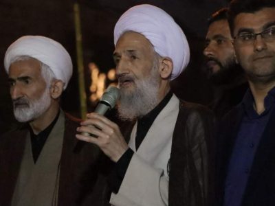 تا تحقق اهداف انقلاب ایستادگی خواهیم کرد