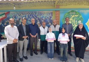 آیین تجلیل از برگزیدگان مسابقه نقاشی «فرشته‌های میناب» در نکا برگزار شد